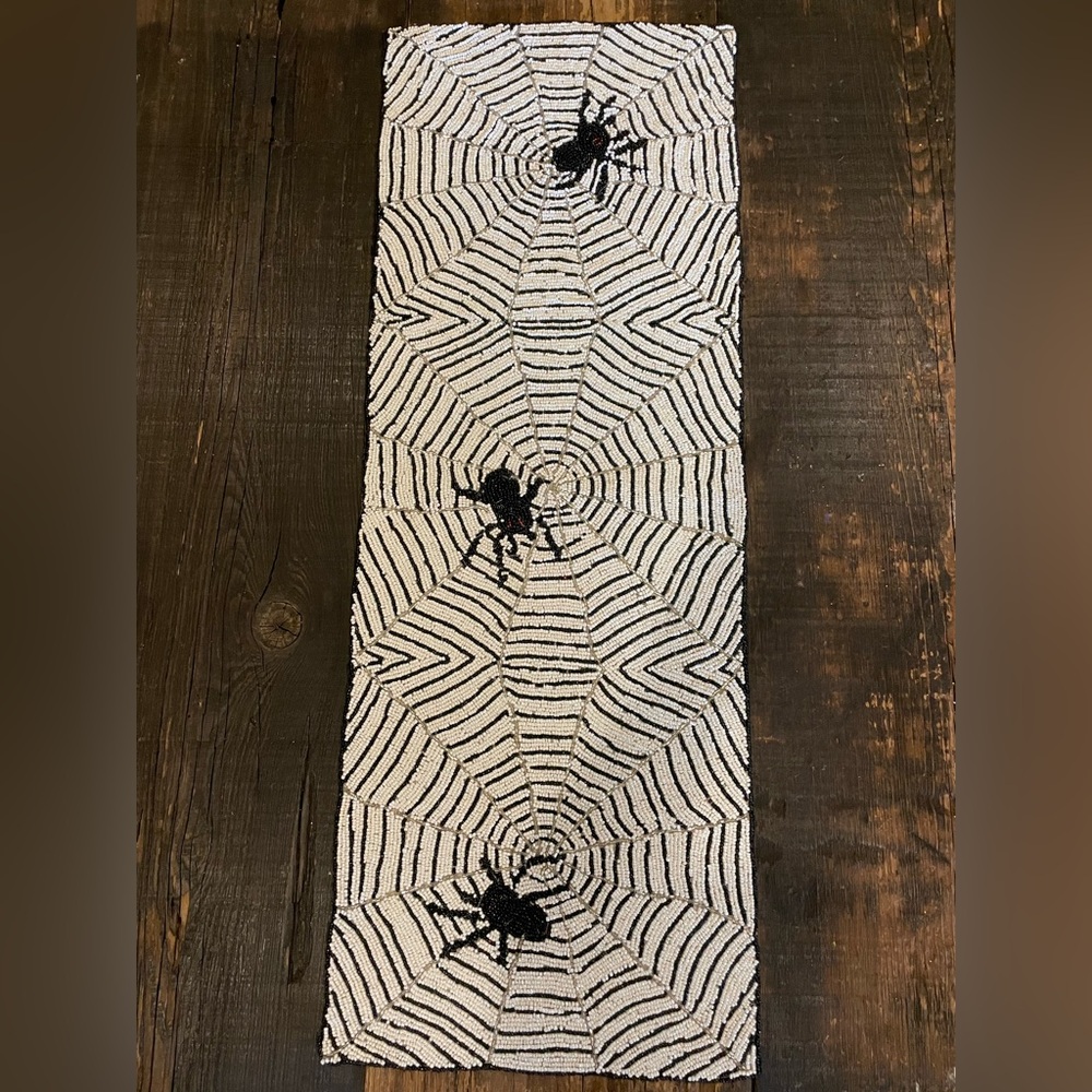 SPOOKY HOLLOW NWT Beaded Black and White Spider Web Table Runner Centerpiece